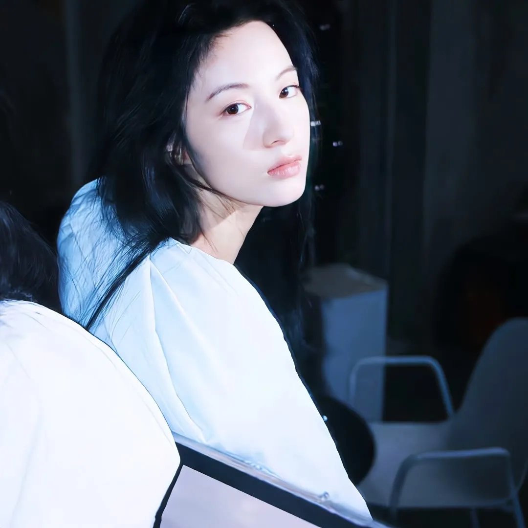 无言的山丘